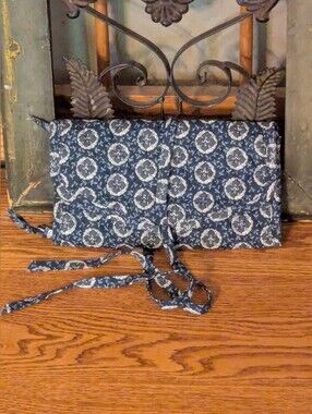 Vera Bradley Retired Indigo Cosmetic/Jewelry Travel Roll-up Bag